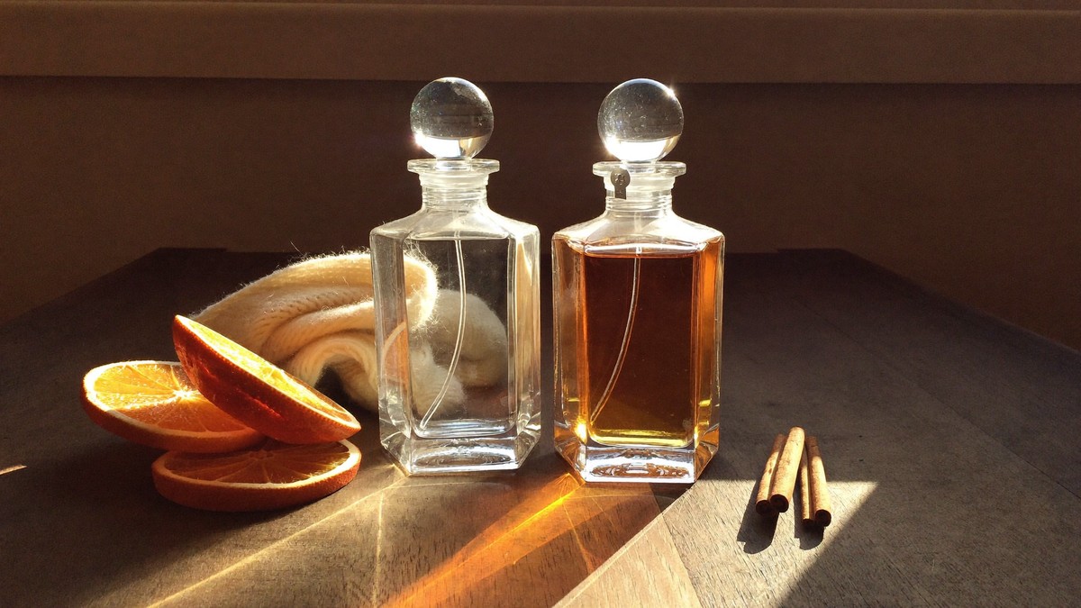 When to Switch to a Winter Perfume in the UK